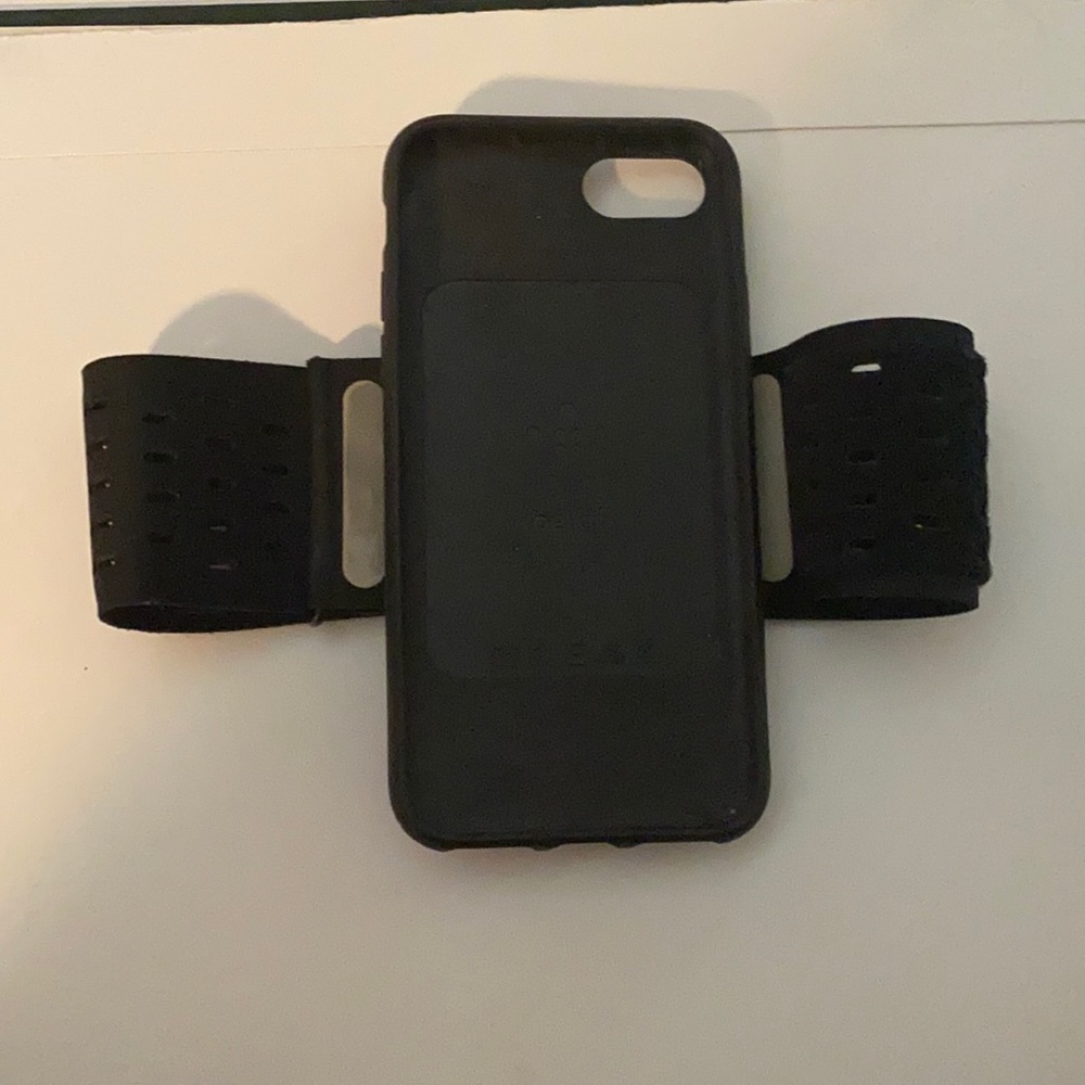 iPhone 8 arm band holder